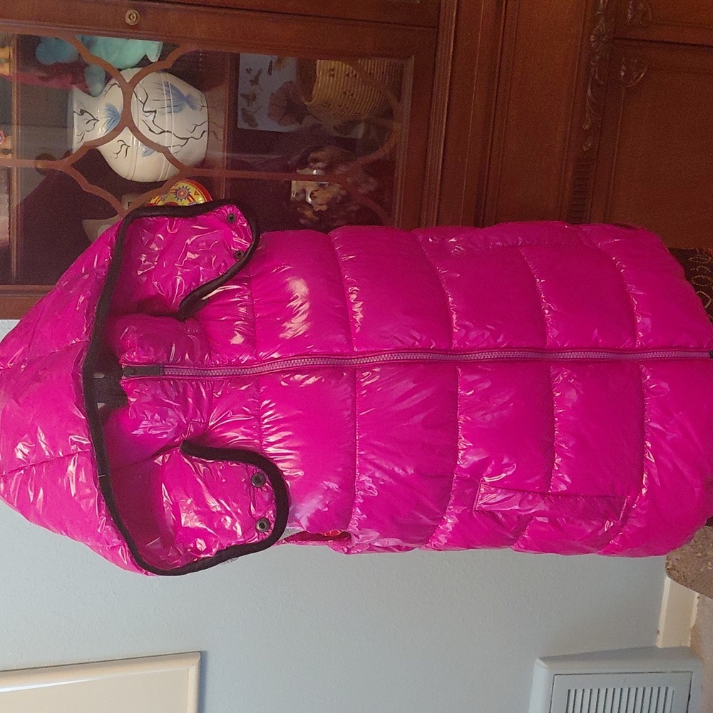 Calvin Klein Performance Fuchsia Hooded Puffer Vest - Picture 2 of 9